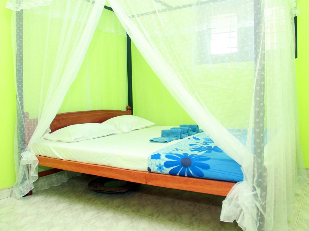 Mirissa Harbour View Hotel Room photo